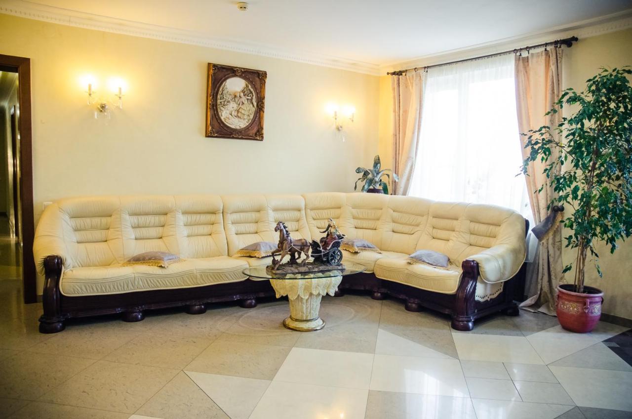 Готель Софія Dolyna Luaran gambar